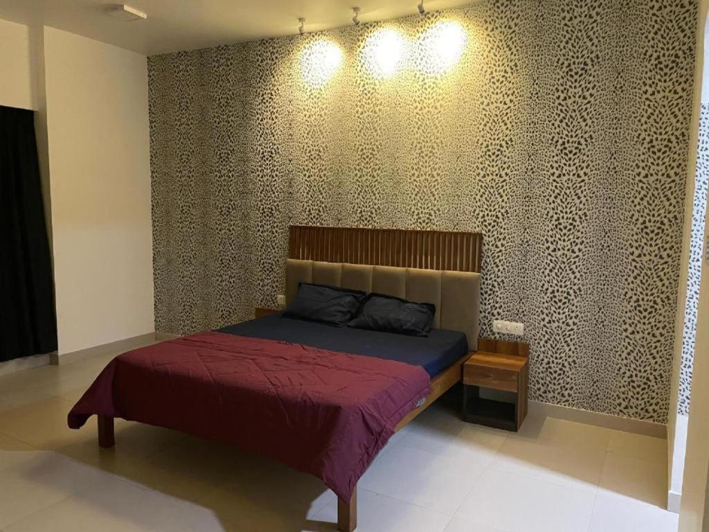 Hotel Royal Nest Premium Mundhva Exteriér fotografie